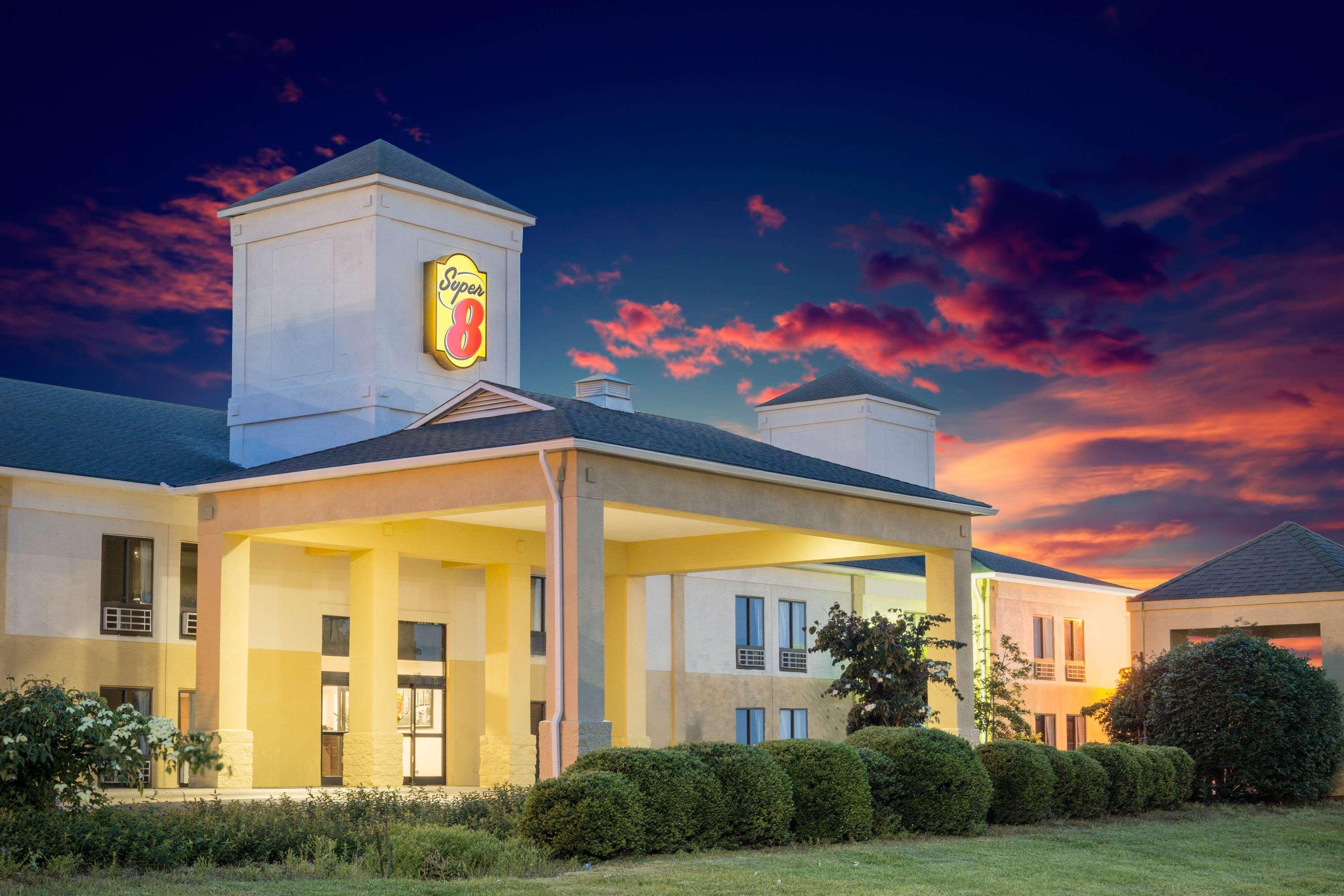 Super 8 By Wyndham Clemmons - Bermuda Run - Winston-Salem I-40 Motel Exterior photo